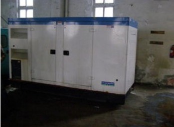 内黄康明斯150kw大型柴油二手发电机组